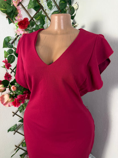 Robe droite mi longue a manche courte fourchu decolette en coeur