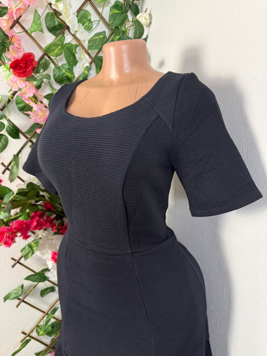 Robe moulante courte a queue de poisson