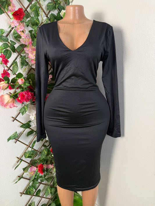 Robe moulante mi longue manche longue a colle en v