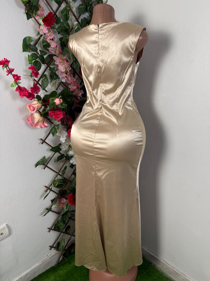 Robe droite en satin elegante longue sans manche