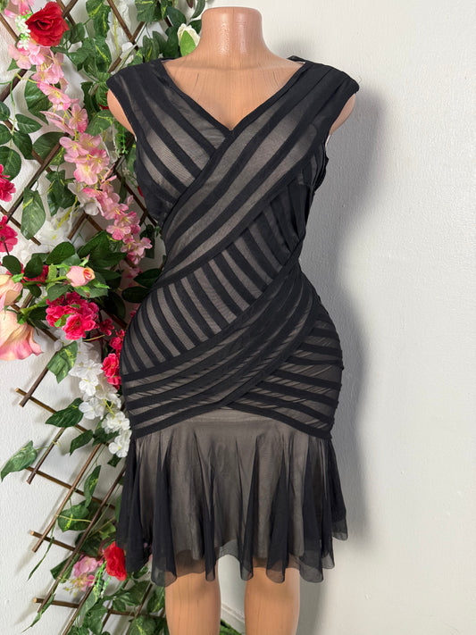 Robe sirene courte sans manche décolleté en v