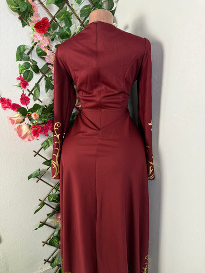 Robe longue a manche longue imprime flamme dore