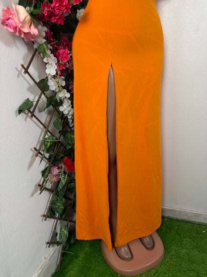 Robe bustier longue avec petite manche et fente cote droite