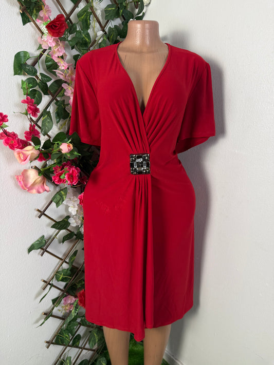 Robe croisée mi longue élégante manche courte colle en v drape