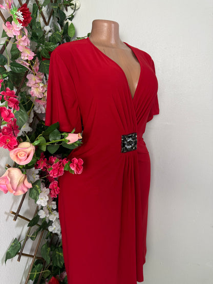 Robe croisée mi longue élégante manche courte colle en v drape