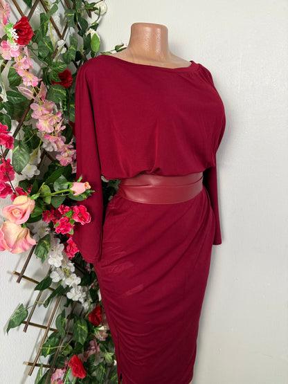 Robe elegante mi longue a manche courte décolleté halter