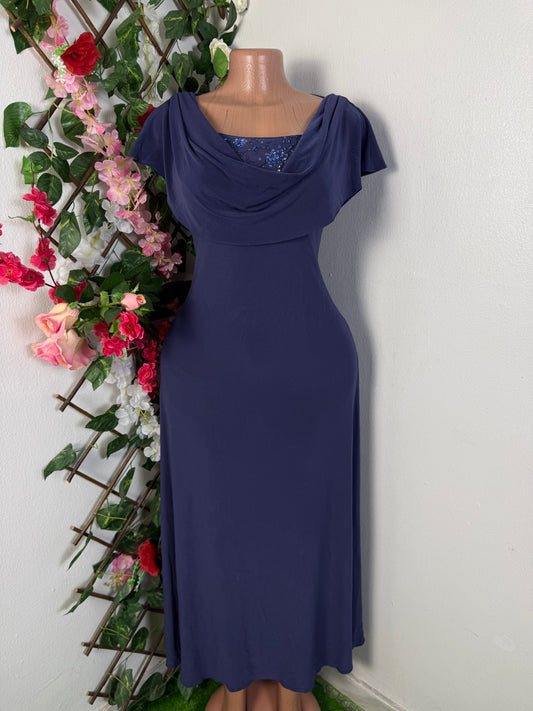 Robe longue voile dans le dos sans manche