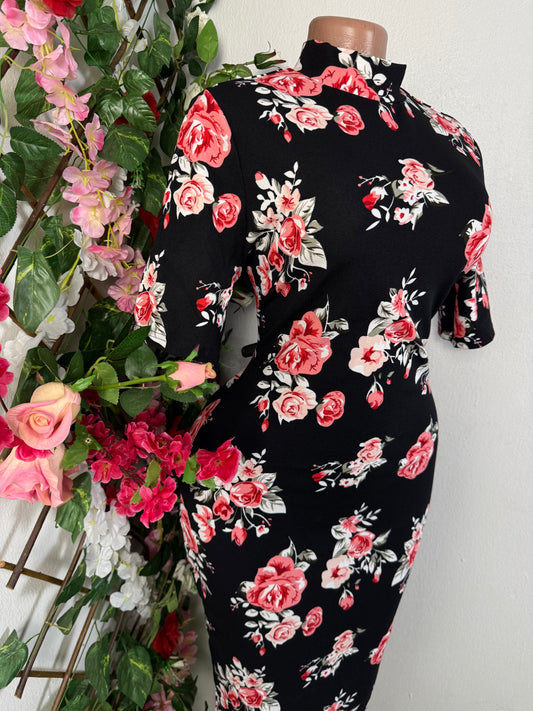 Robe fleurie manche courte colle haut