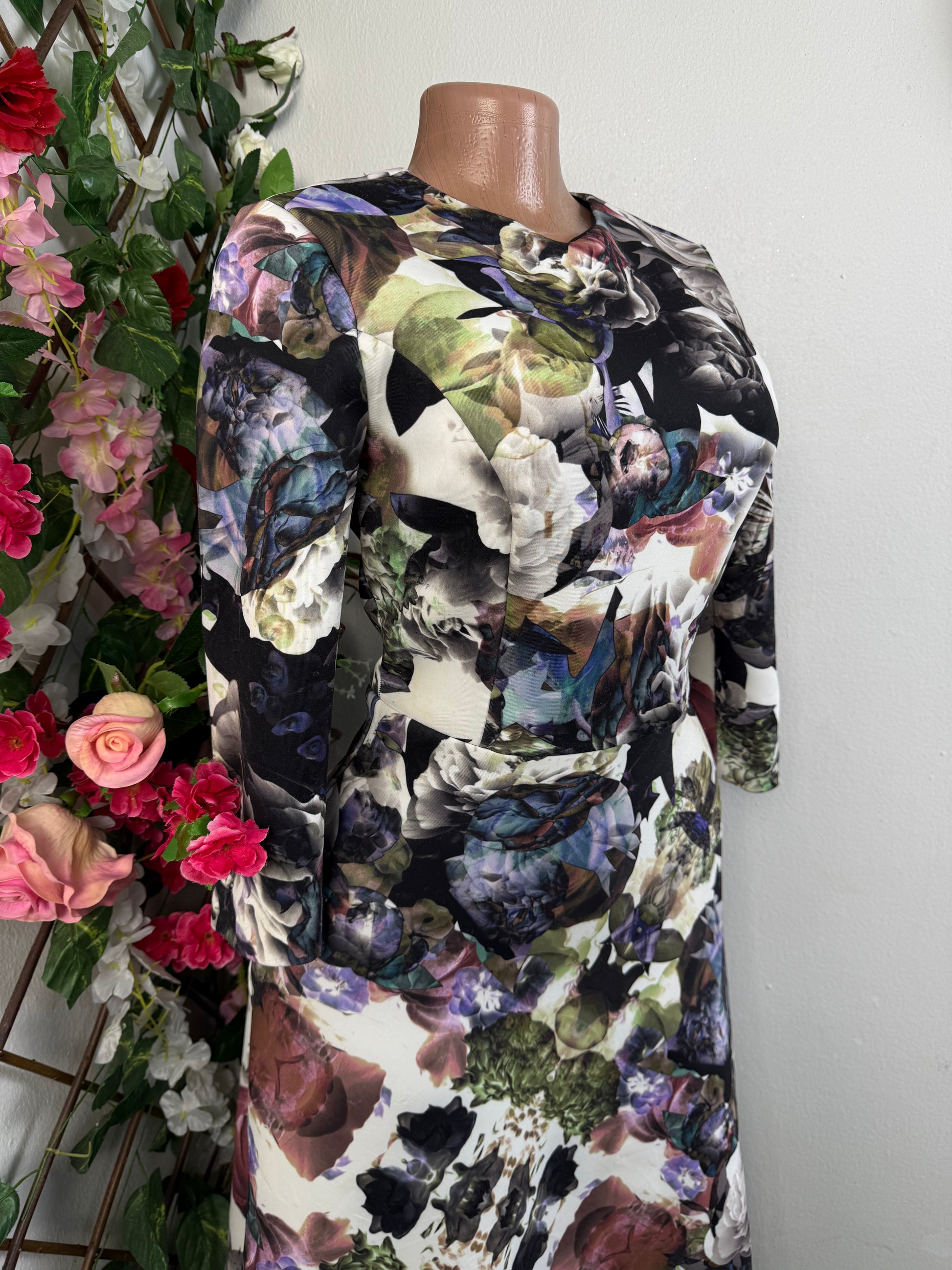 Robe mi-longue femme: une élégance simple et chic. - Perluna Store - kinshasa