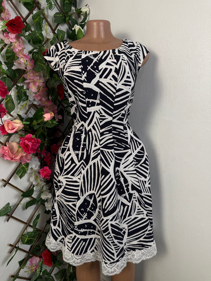 Robe mi longue évasée sans mache imprimé - Perluna Store - kinshasa