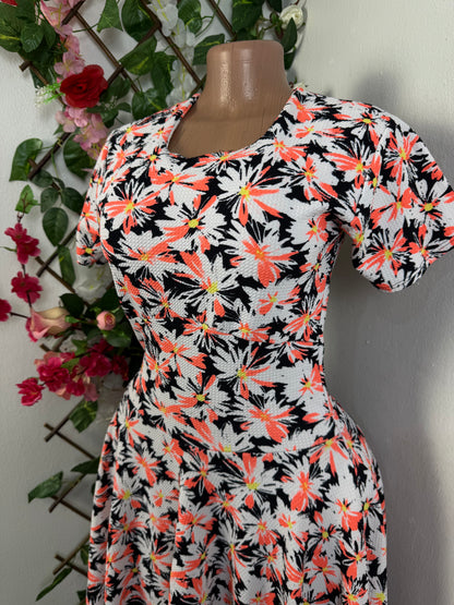 Robe évasée mi longue courte manche - Perluna Store - kinshasa