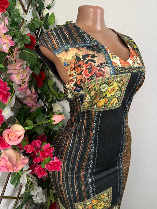 Robe moulante imprimé sans manche - Perluna Store - kinshasa