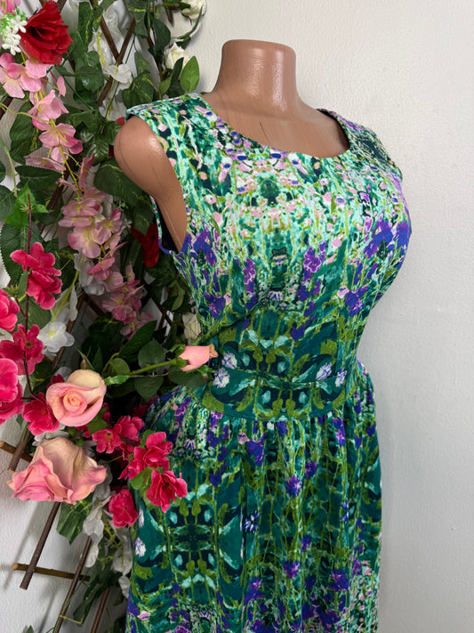 Robe fleurie sans manche colle rond - Perluna Store - kinshasa