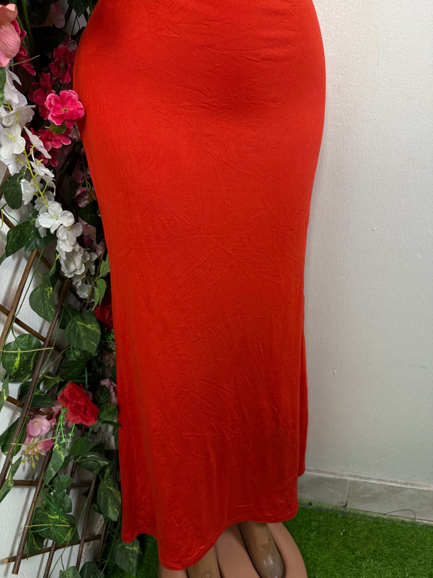 Robe long à fine bretelle dos dénudée
