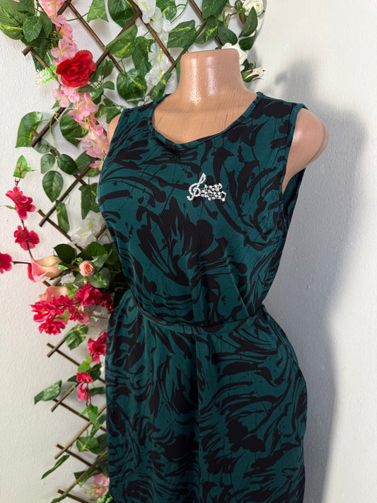 Robe simple à taille cintré courte - Perluna Store - kinshasa