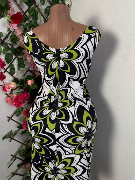 Robe moulante imprimée lotus vert