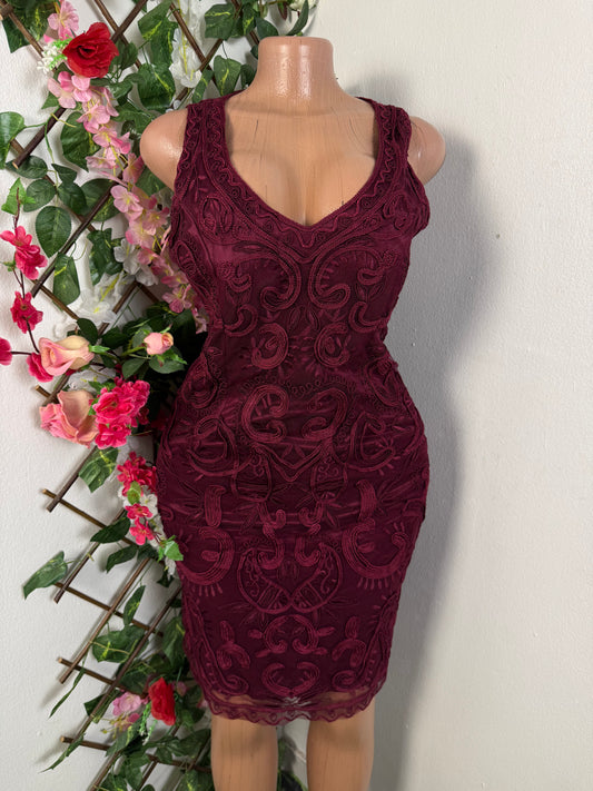Robe courte en dentelle sans manches - Perluna Store - kinshasa