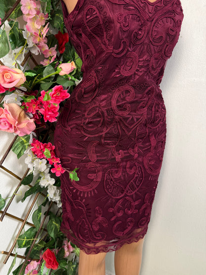 Robe courte en dentelle sans manches - Perluna Store - kinshasa
