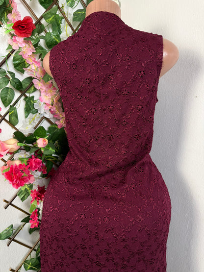 Robe mi longue en dentelle sans manche - Perluna Store - kinshasa