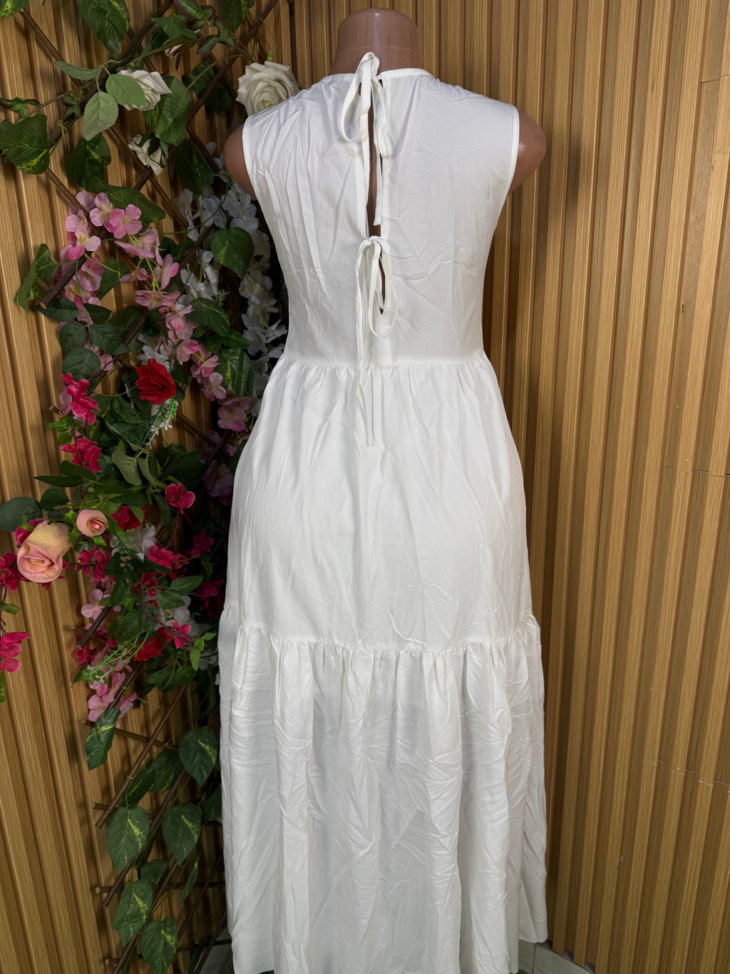 Robe évasée longue sans manches décollétée-S