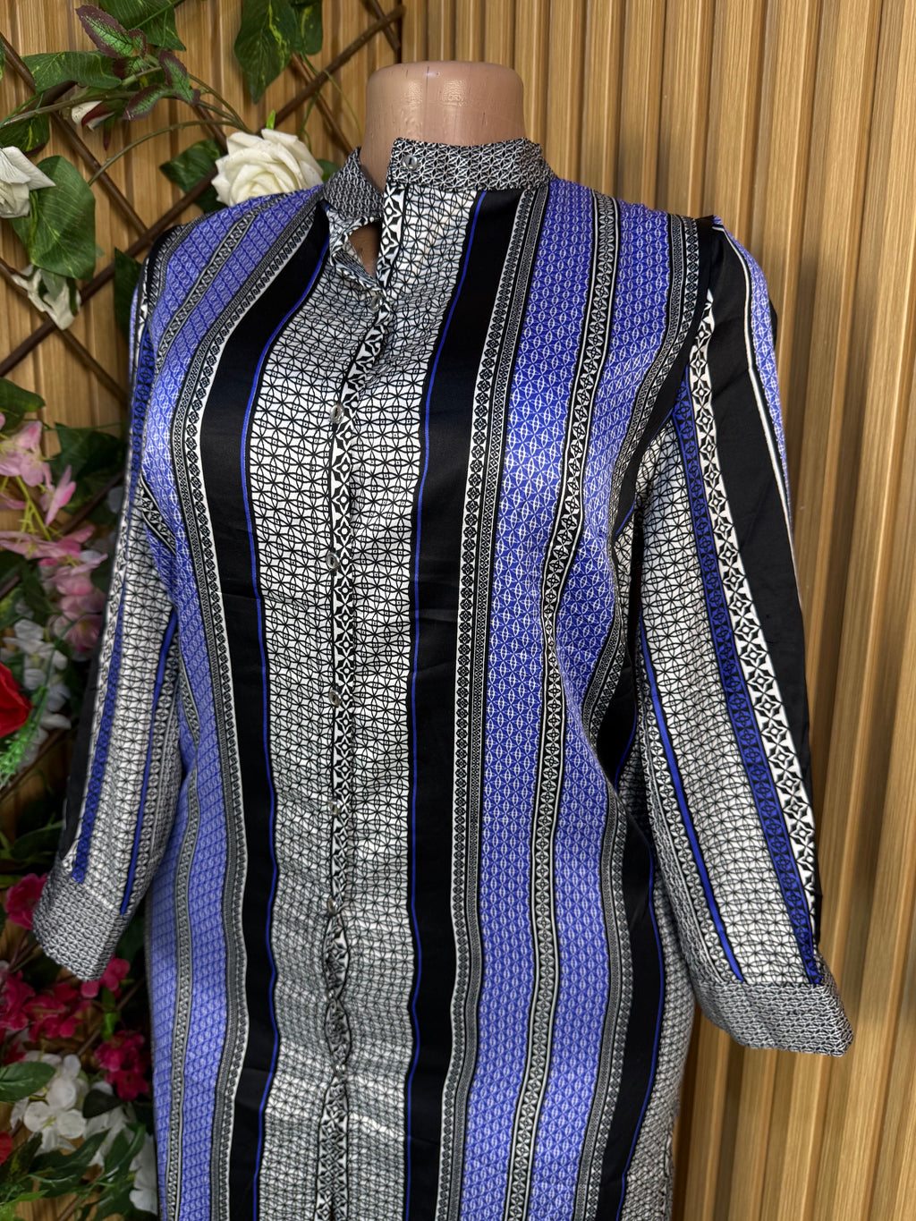 Robe évasée mi-longue manches longues col mao-S
