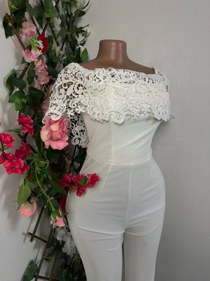 Combinaison moulante longue jambe ajusté avec large décolleté en dentelle - Perluna Store - kinshasa