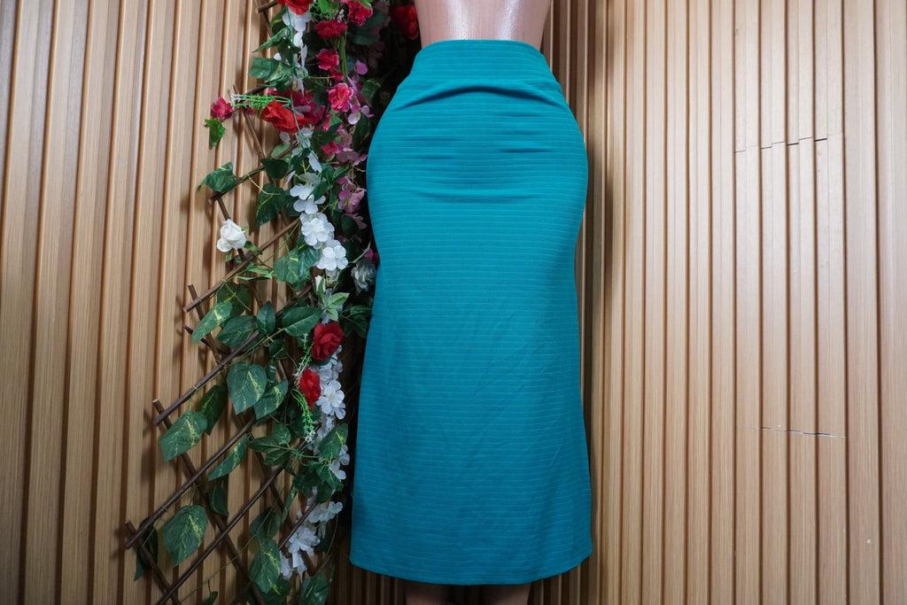 Jupe évasée-mi longue couleur verte-M - Perluna Store
