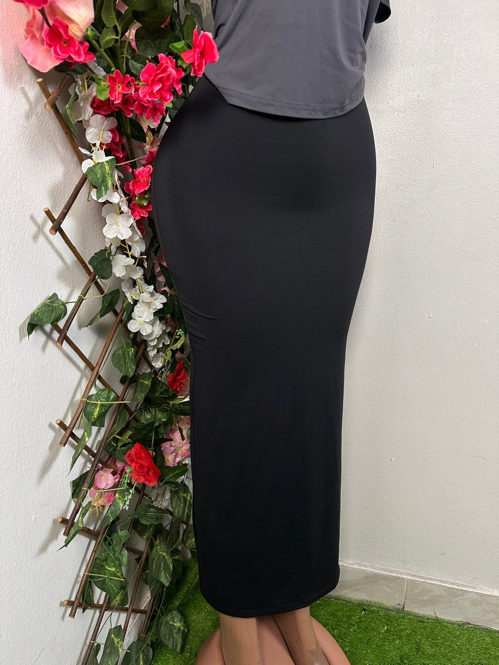 Jupe longue moulante couleur noir avec fente - Perluna Store