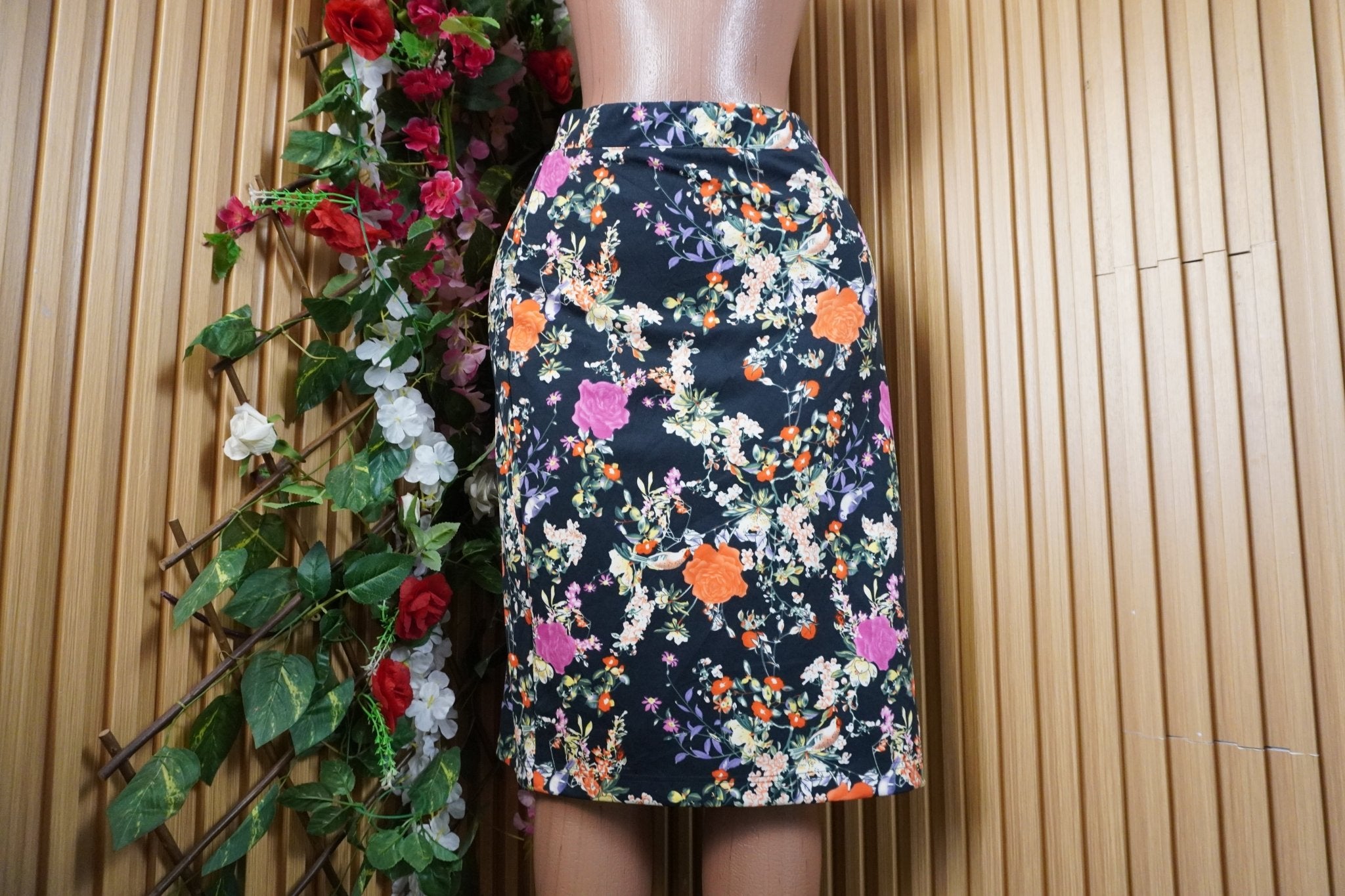 Jupe moulante imprimée fleurie-L - Perluna Store