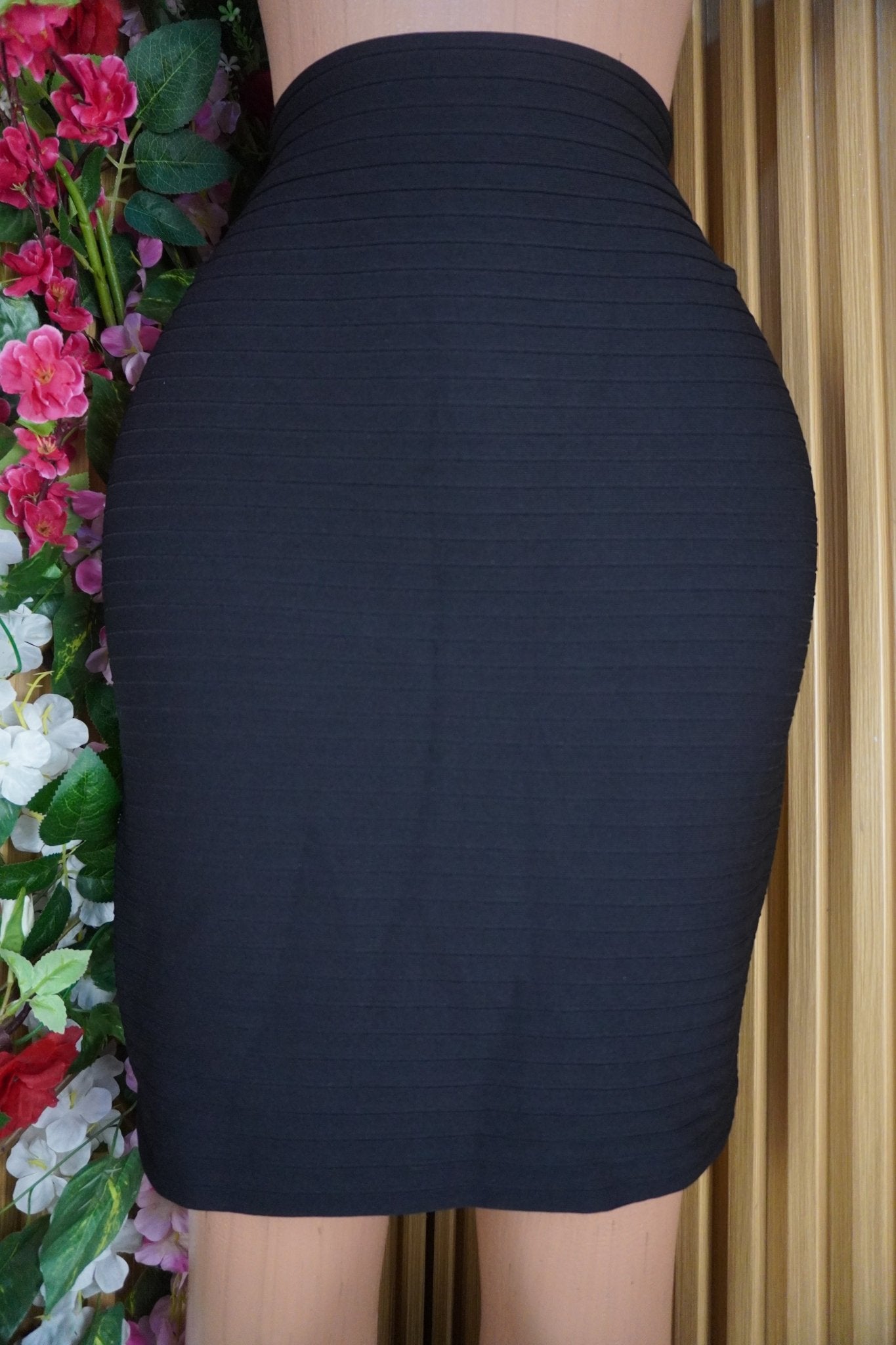 Jupe moulante slim couleur noir- - Perluna Store