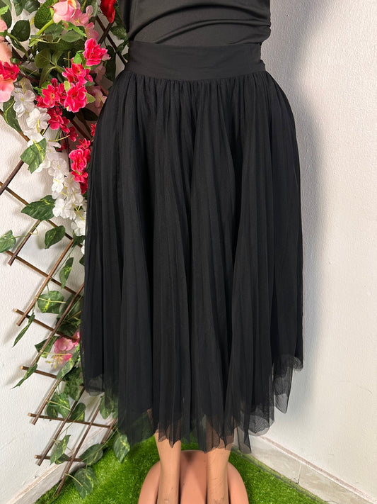 Jupe noir en voile avec doublure - Perluna Store - kinshasa