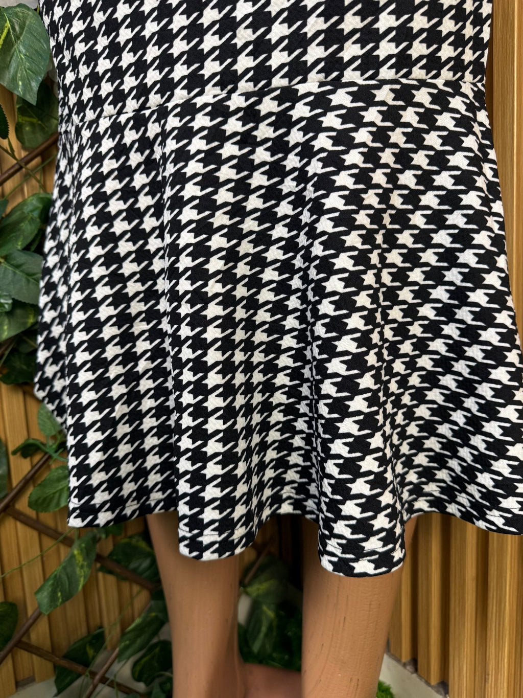 Jupe plissée couleur noir mi longue - Perluna Store