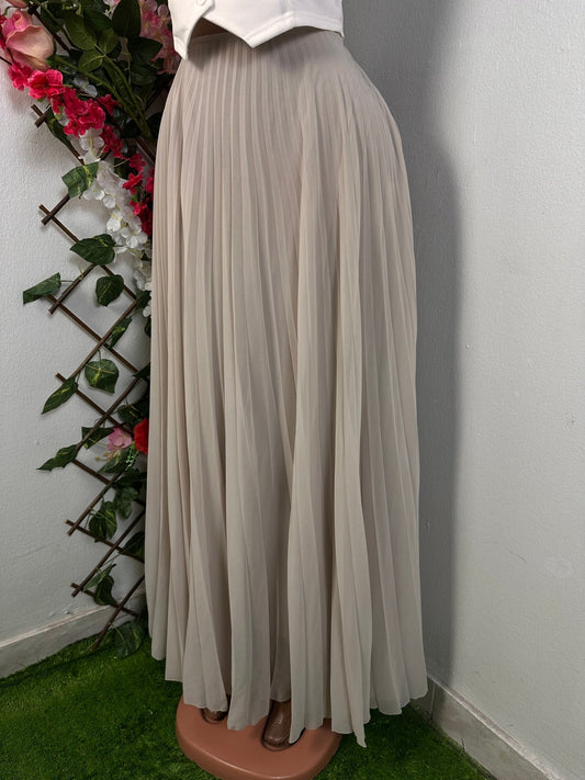 Jupe plissée longue, mi longue, couleur unie plusieurs taille et diffèrent coloris - Perluna Store - kinshasa