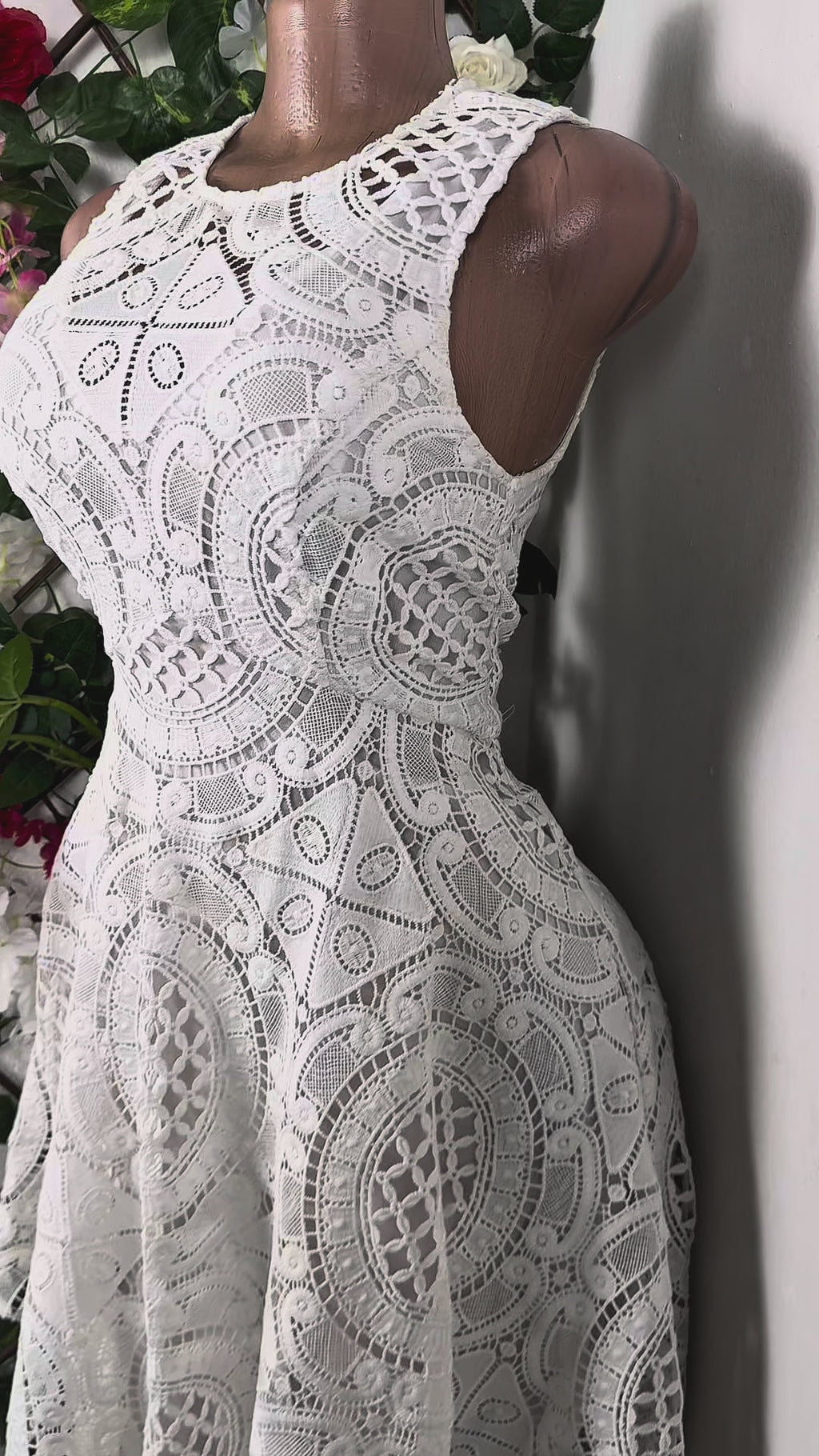 Robe évasée sans manches imprimée bretelles