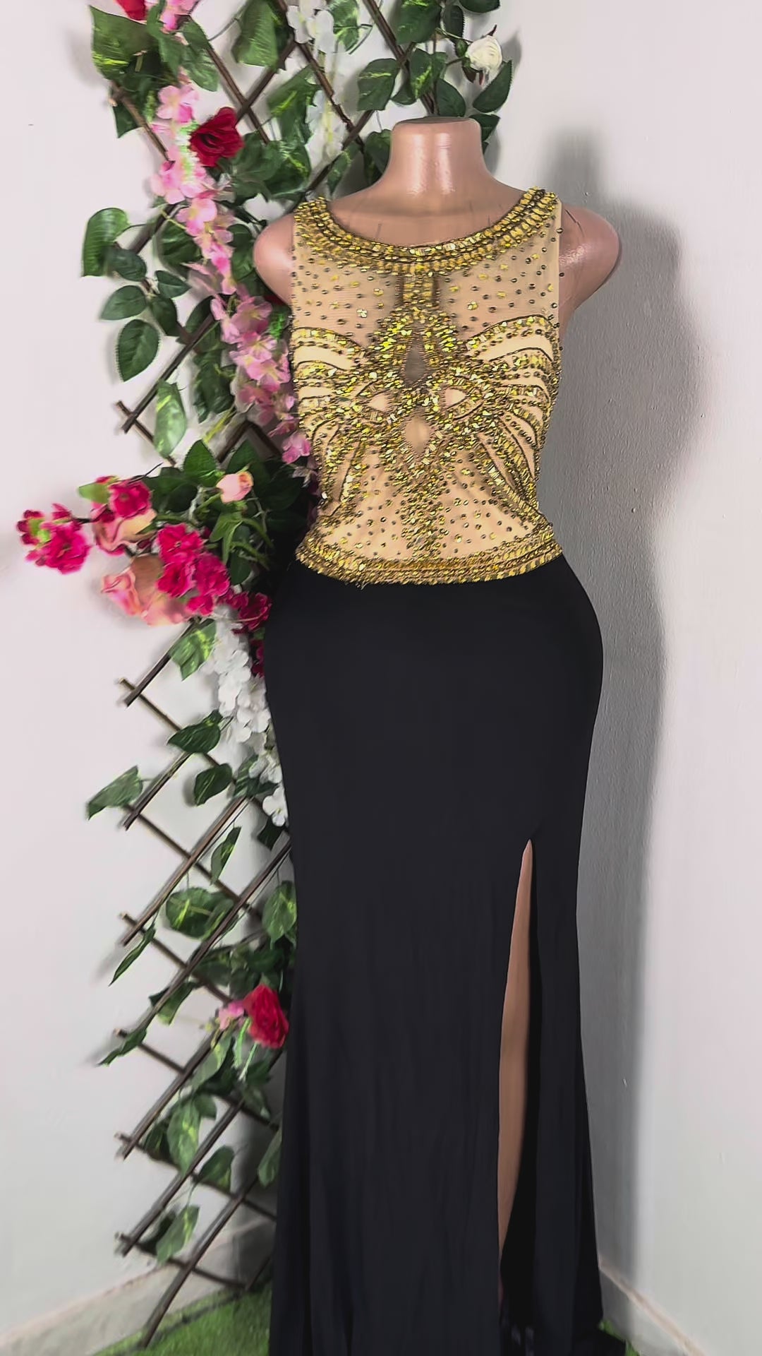 Robe soirée sans manches décolléctée