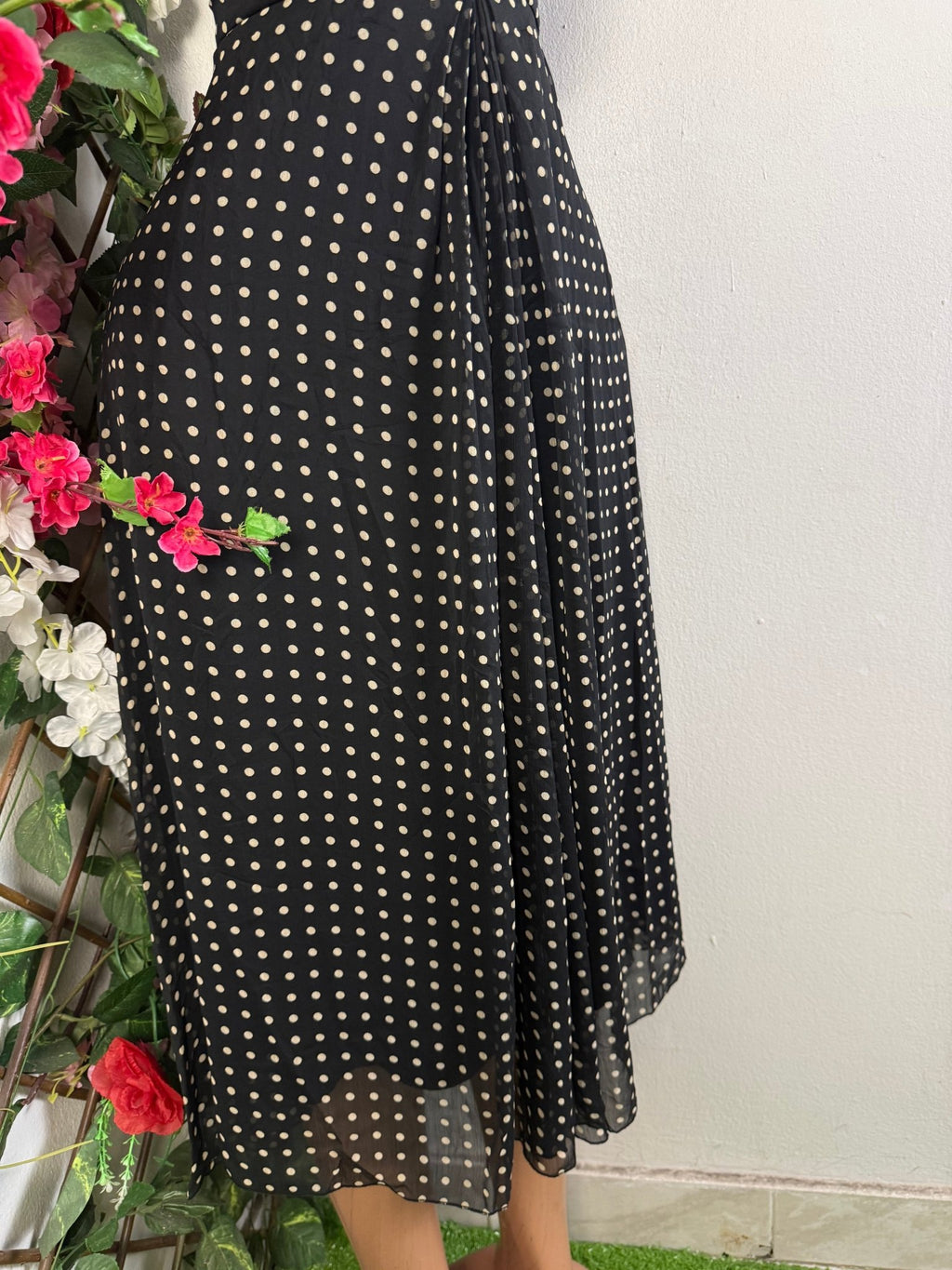 Rien longue sans manche colle en V - Perluna Store - kinshasa