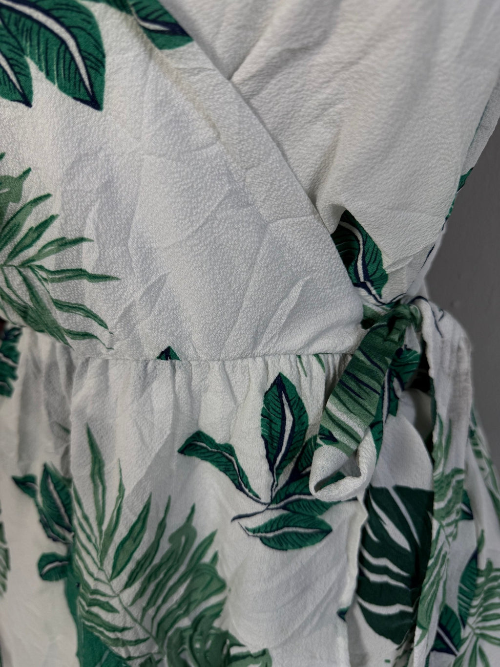 Robe à fine bretelles pente asymétrique- - Perluna Store