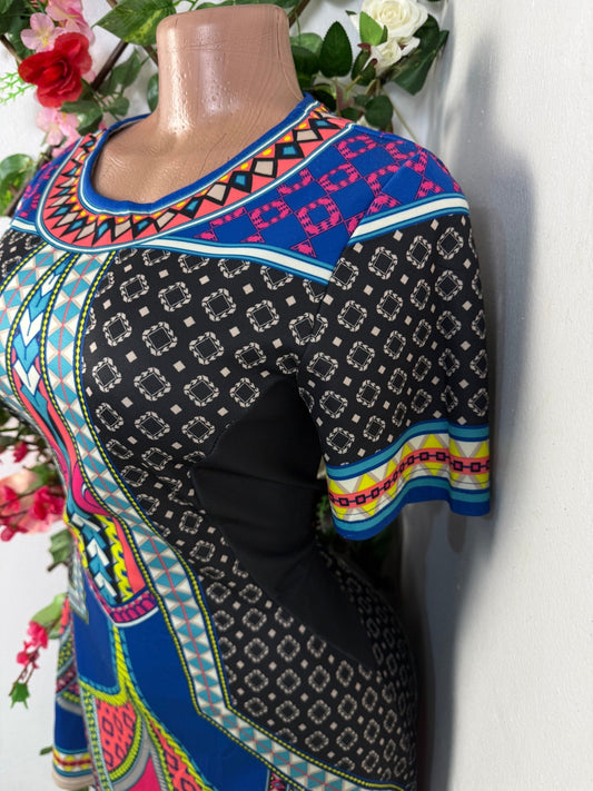 Robe courte a imprimé géométrique - Perluna Store - kinshasa