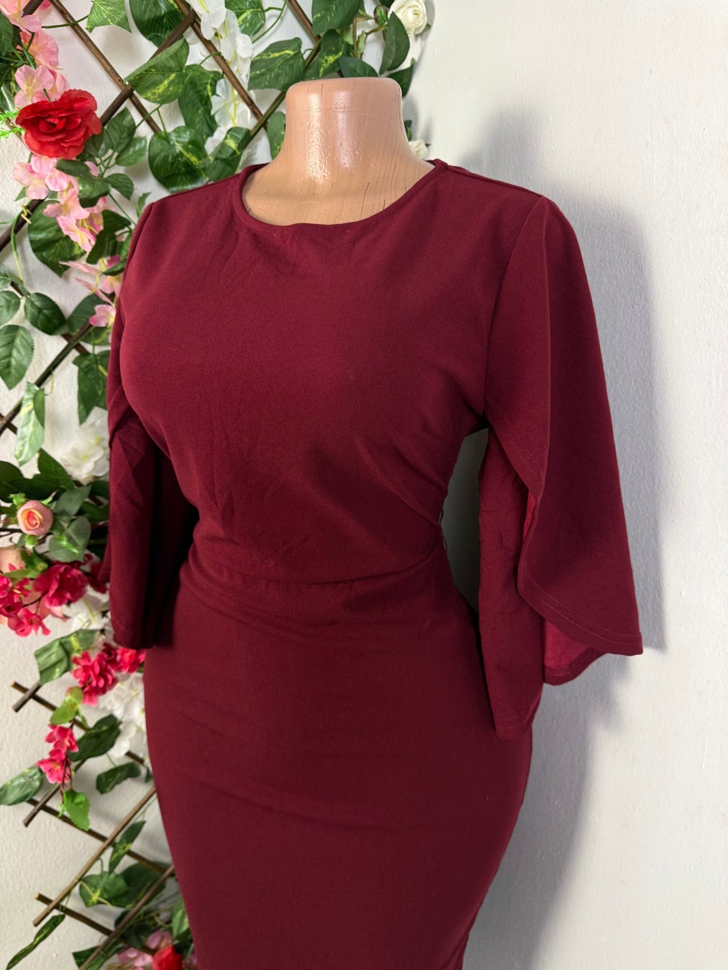 Robe crayon manche fendue  - Perluna Store - kinshasa