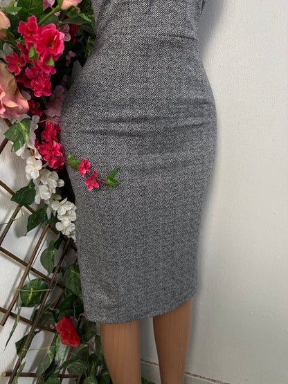 Robe de bureau mi longue colle en u - Perluna Store - kinshasa