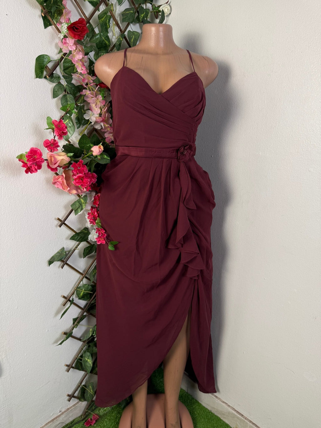 Robe de fête à fine bretelle à fente - Perluna Store - kinshasa