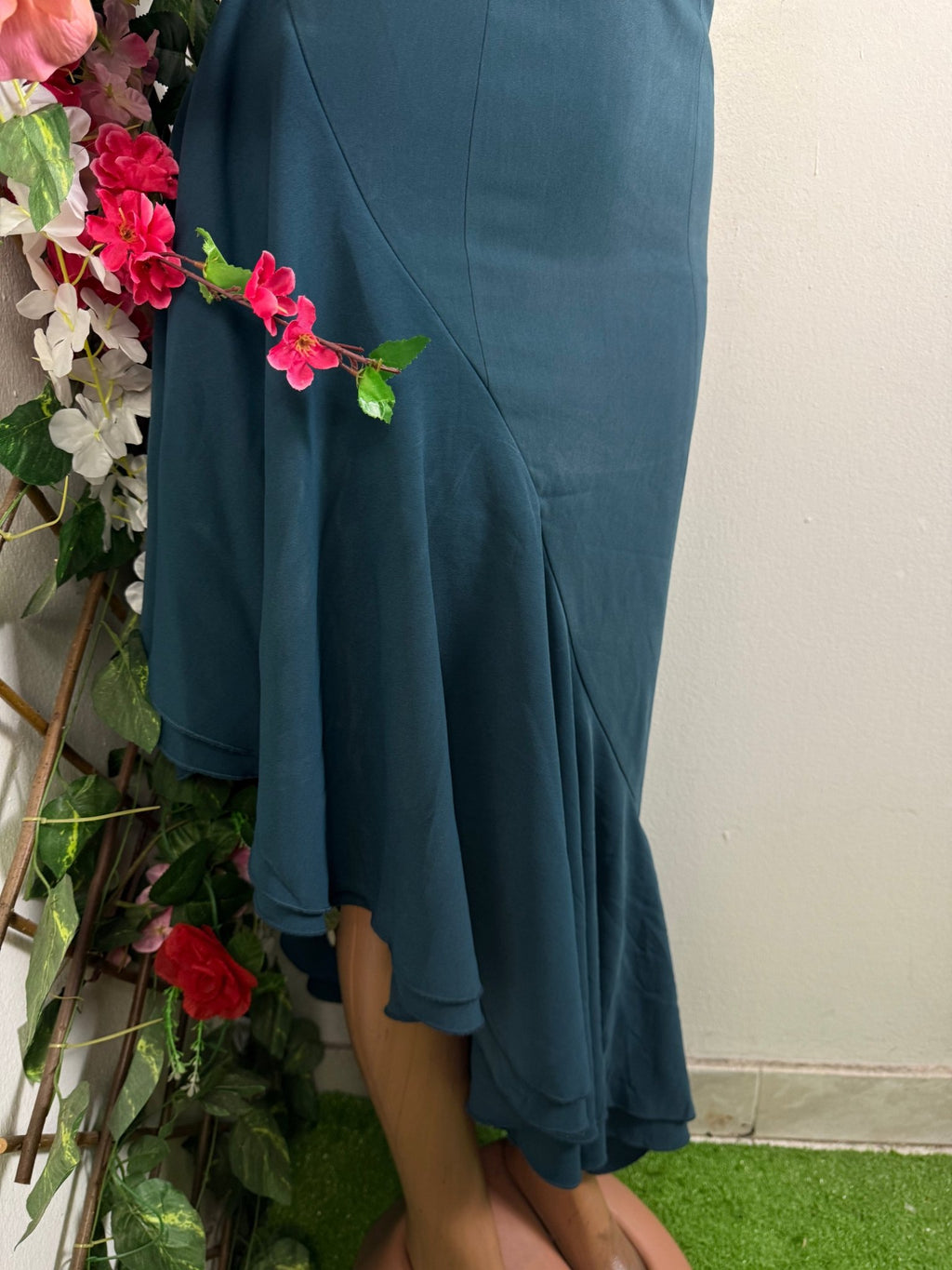 Robe de fête à fine bretelle asymétrique - Perluna Store