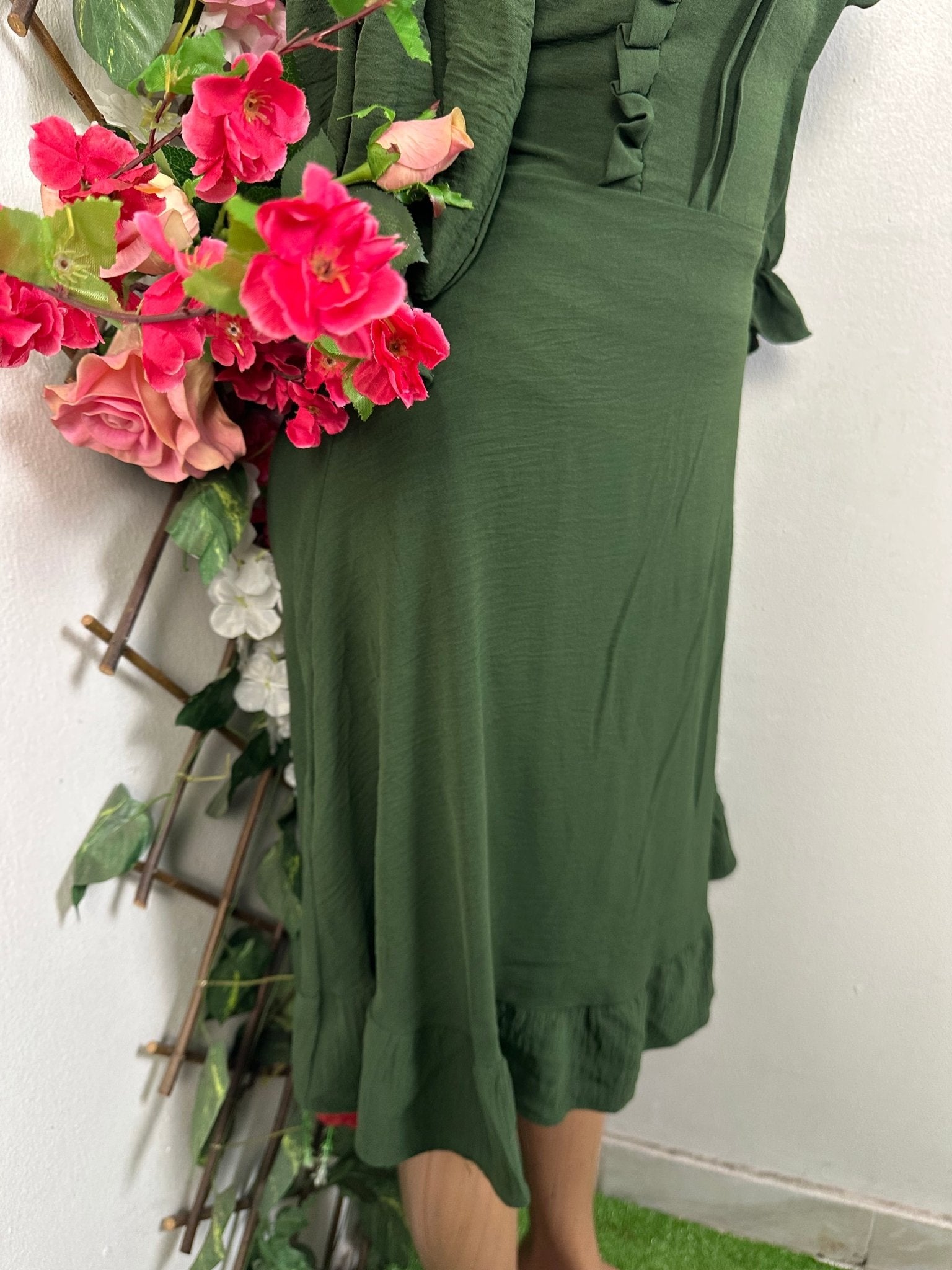 Robe décolleté colle carré manches longues - Perluna Store - kinshasa