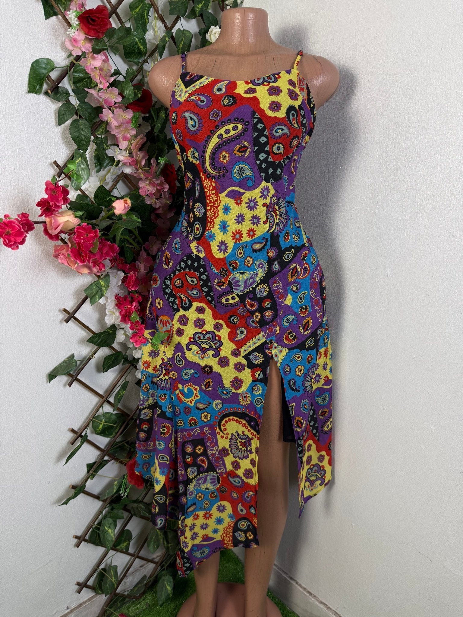 Robe décontractée à fine bretelle - Perluna Store - kinshasa