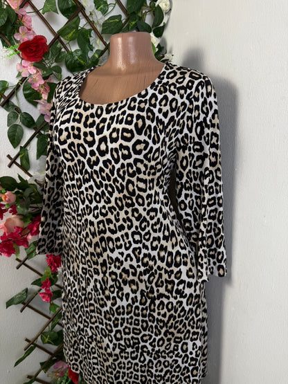 Robe droite à imprimée léopard - Perluna Store - kinshasa