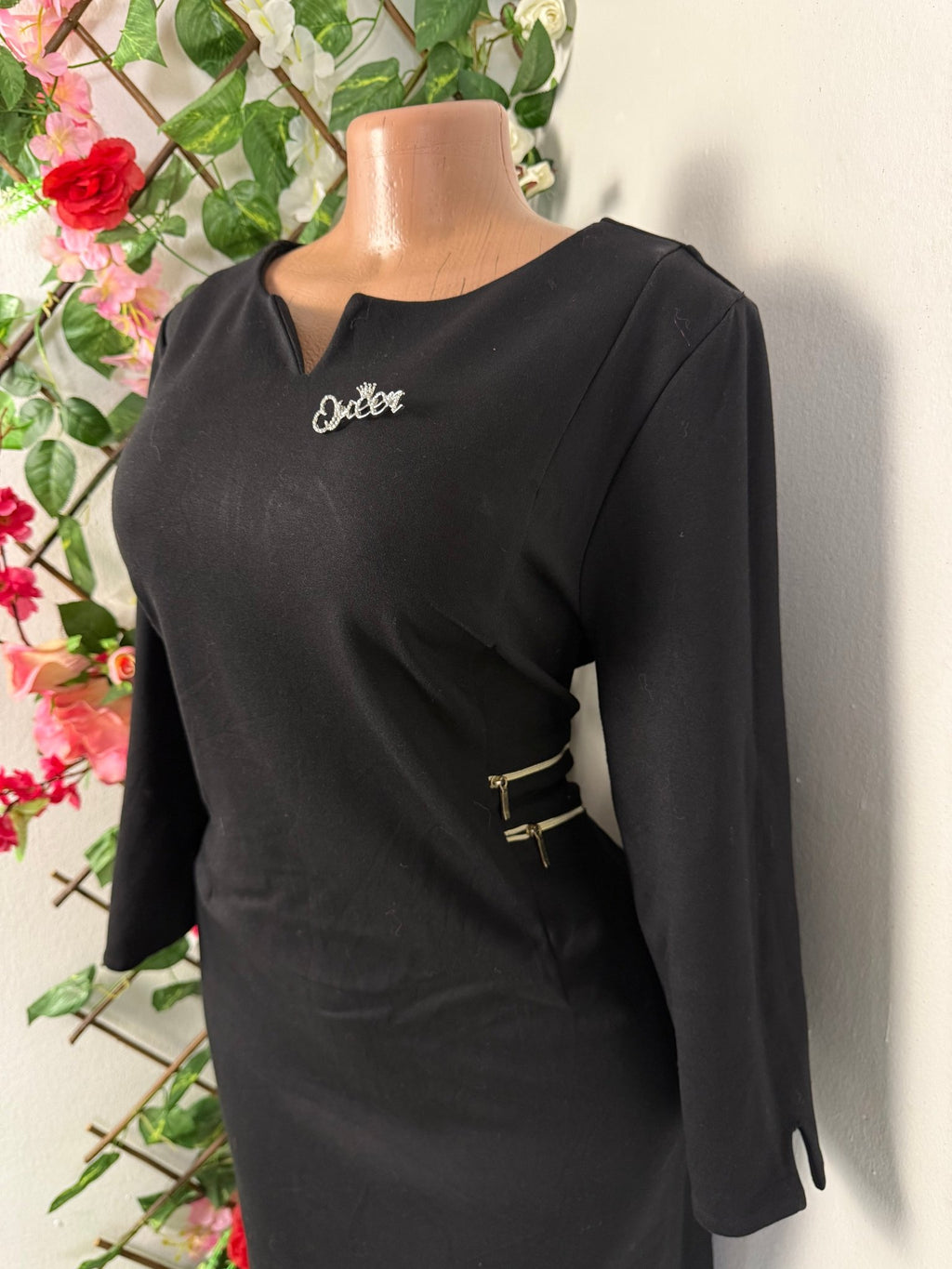 Robe droite a manche longue décolleté halter - Perluna Store