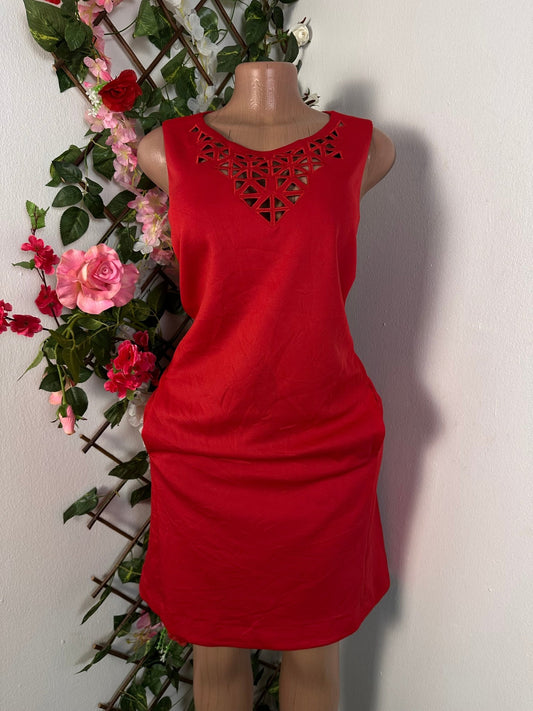 Robe droite buste en treillis colle rond sans manche - Perluna Store - kinshasa