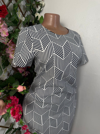 Robe droite courte mange  - Perluna Store - kinshasa
