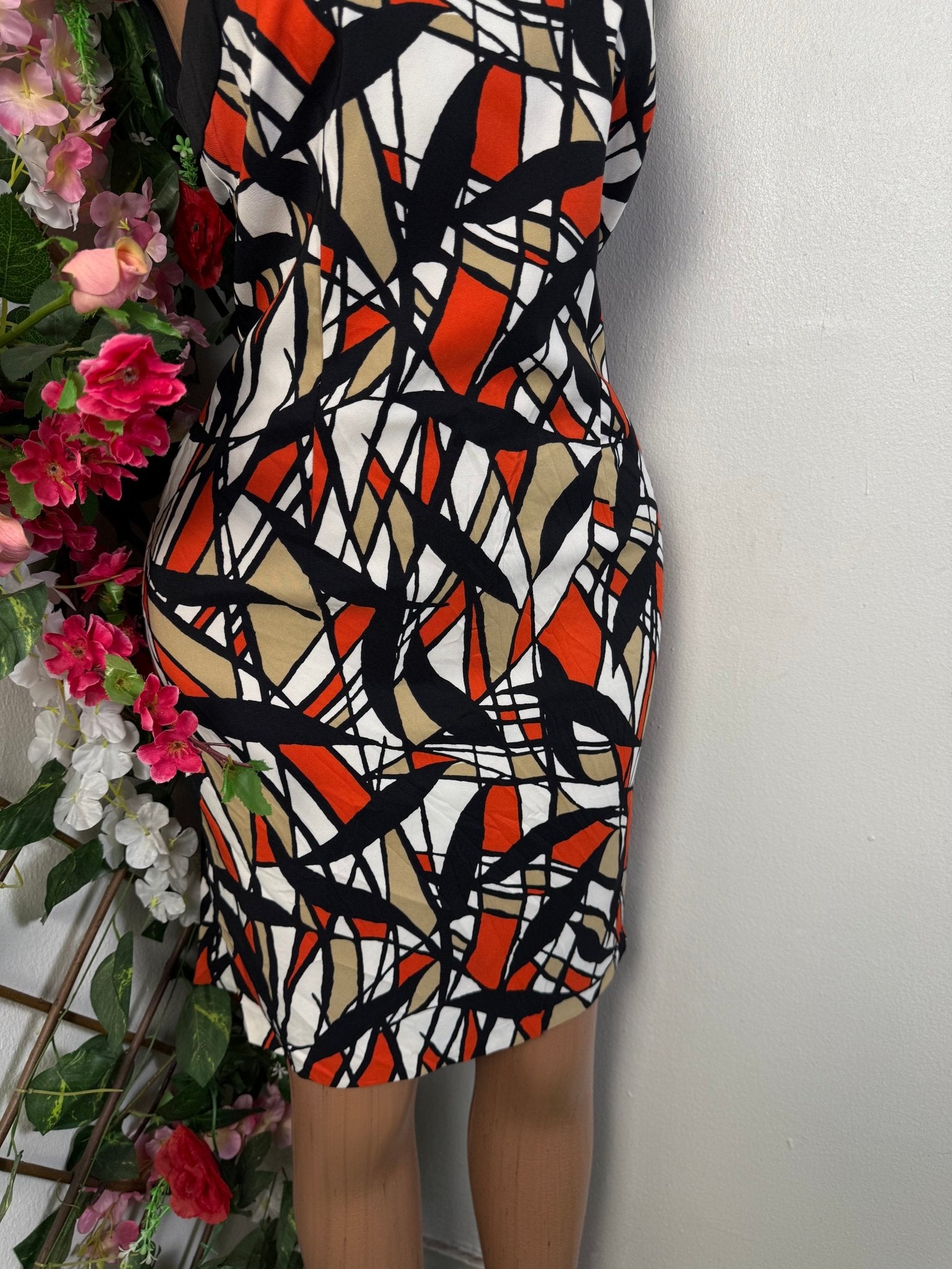 Robe droite courte sans manche  - Perluna Store - kinshasa