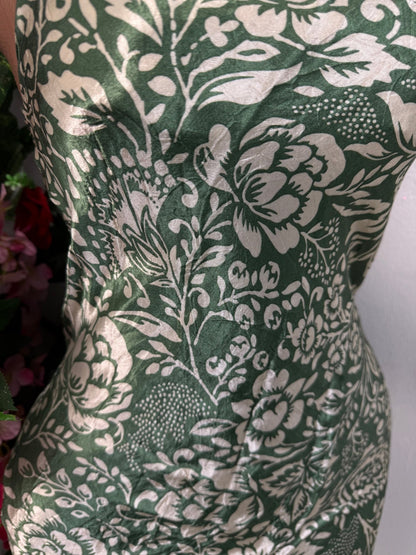 Robe droite en satin à fine bretelle - Perluna Store - kinshasa